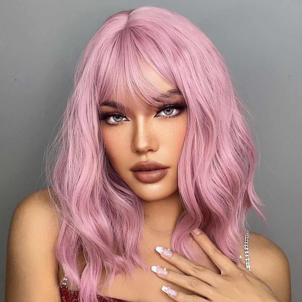 Light Pink Short Wavy Synthetic Hair Wigs with Bangs Cosplay Natural Shoulder Length Bob Wig For Women Afro Heat Resistant Fiber