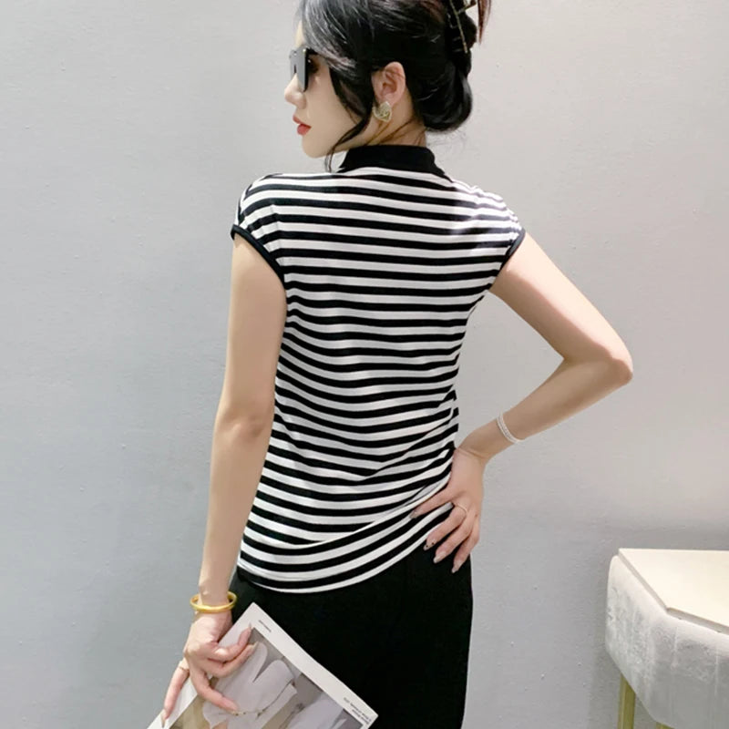 T-Shirt Fashion Sexy Hollow Out Stand Vintage Clasp Stripe Women